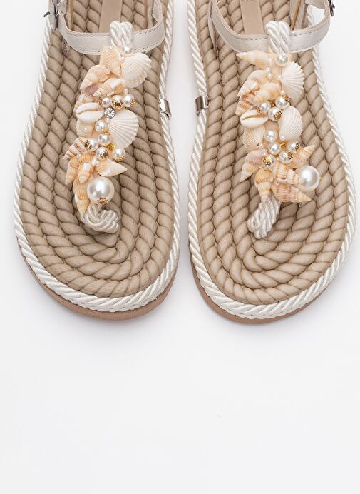 LELY Bej Deniz Kabuklu Hakiki Deri Kadın Parmak Arası Sandalet - Görsel 3