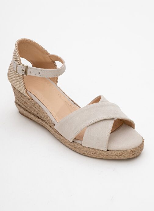 MİRİA Bej Süet Hakiki Deri Çapraz Bantlı Kadın Dolgu Topuklu Sandalet - Görsel 4