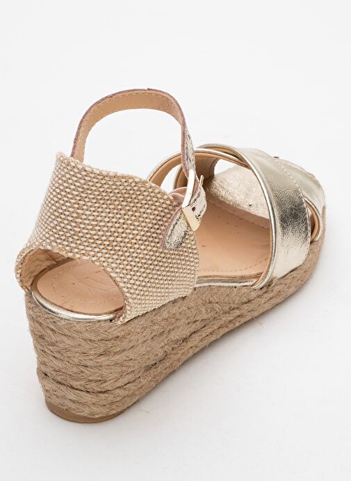 MİRİA Altın Hakiki Deri Çapraz Bantlı Kadın Dolgu Topuklu Sandalet - Görsel 6