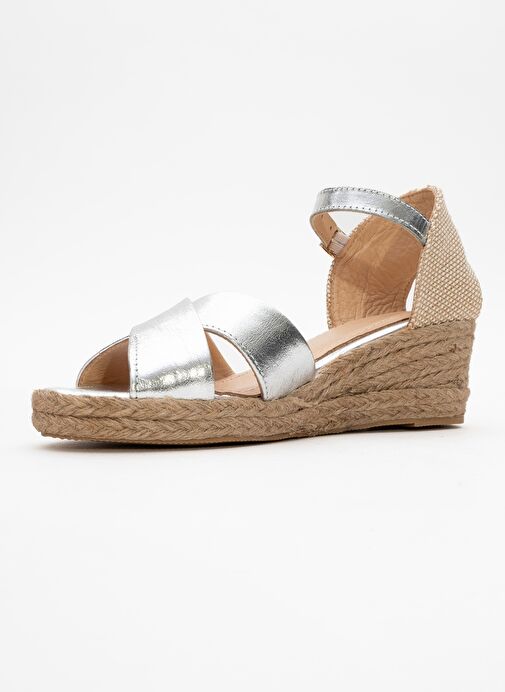 MİRİA Gümüş Hakiki Deri Çapraz Bantlı Kadın Dolgu Topuklu Sandalet - Görsel 5