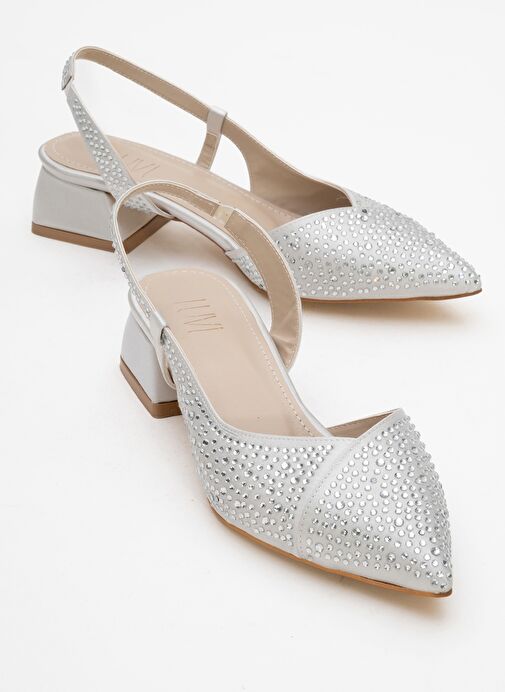 SELLA Gümüş Saten Taşlı Kadın Kısa Topuklu Ayakkkabı - Görsel 2