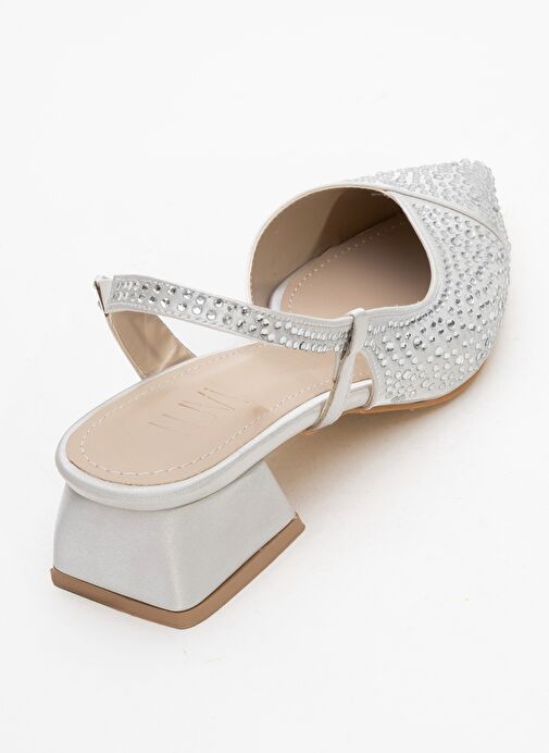 SELLA Gümüş Saten Taşlı Kadın Kısa Topuklu Ayakkkabı - Görsel 6