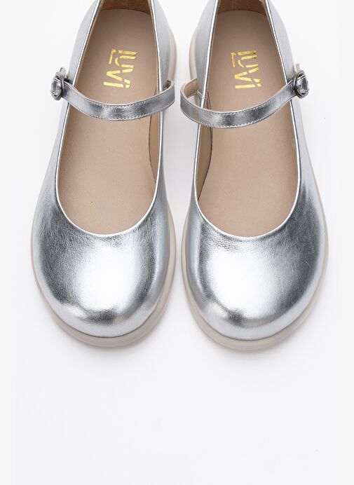 ANİSA Metalik Gümüş Bantlı Hakiki Deri Kadın Babet Ayakkabı - Görsel 3
