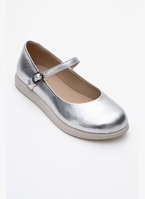 ANİSA Metalik Gümüş Bantlı Hakiki Deri Kadın Babet Ayakkabı - Görsel 4