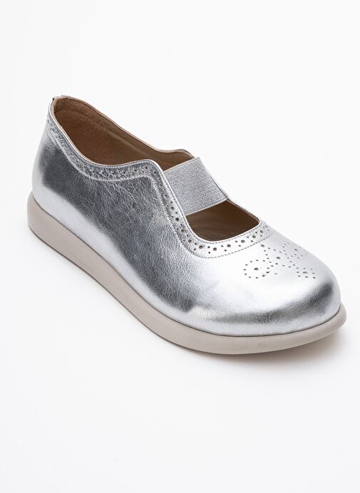 CHELLE Metalik Gümüş Lastikli Hakiki Deri Kadın Günlük Ayakkabı - Görsel 4