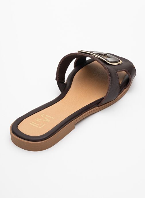 MİLLİE Kahverengi Hakiki Deri Tokalı Kadın Terlik - Görsel 6