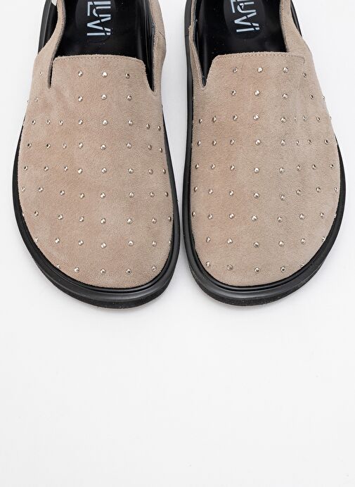 OUR Bej Hakiki Deri Süet Zımbalı Burnu Kapalı Kadın Sandalet - Görsel 3