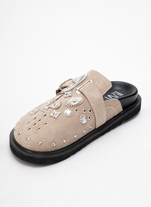 MARİL Bej Süet Hakiki Deri Kemerli Tokalı Burnu Kapalı Kadın Terlik - Görsel 5