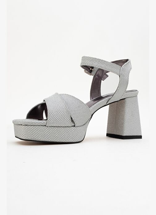 LİSBON Gümüş Simli Çapraz Bantlı Kadın Platform Topuklu Ayakkabı - Görsel 5