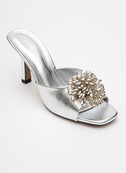 SHANA Gümüş Çiçekli Kadın İnce Topuklu Terlik - Görsel 4