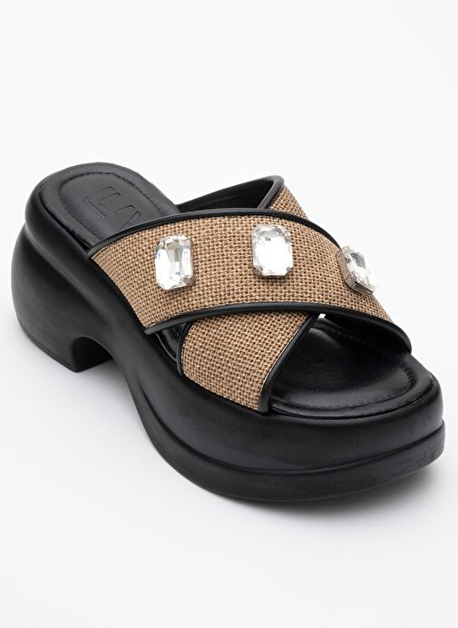 GIEV Siyah Hasır Taşlı Dolgu Tabanlı Kadın Terlik - Görsel 4