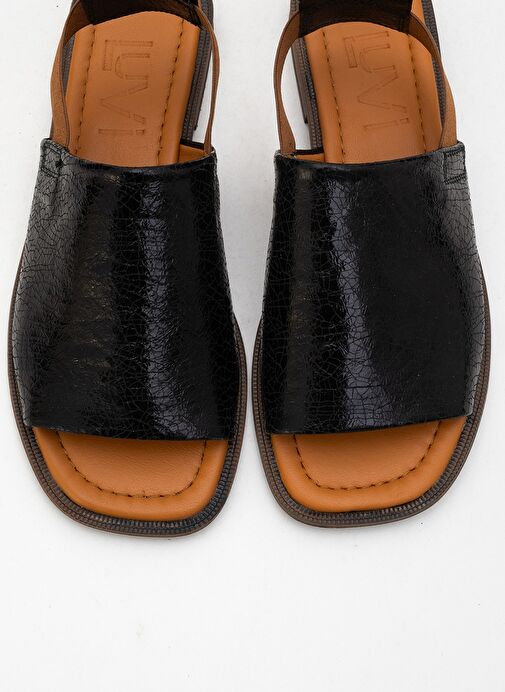 FUELA Siyah Hakiki Deri Lastikli Kadın Sandalet - Görsel 3