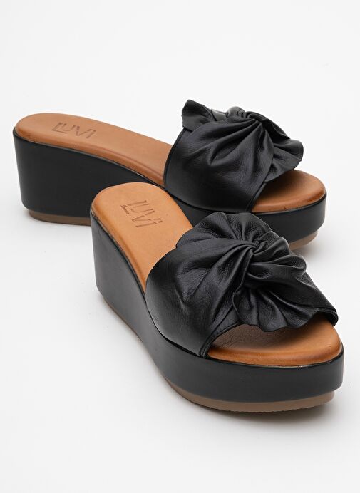 Luvi Shoes Luvi Shoes JEFF Siyah Cilt Hakiki Deri Fiyonklu Kadın Dolgu Topuklu Terlik Sandalet & Terlik | Boyner Siyah - 2. görsel