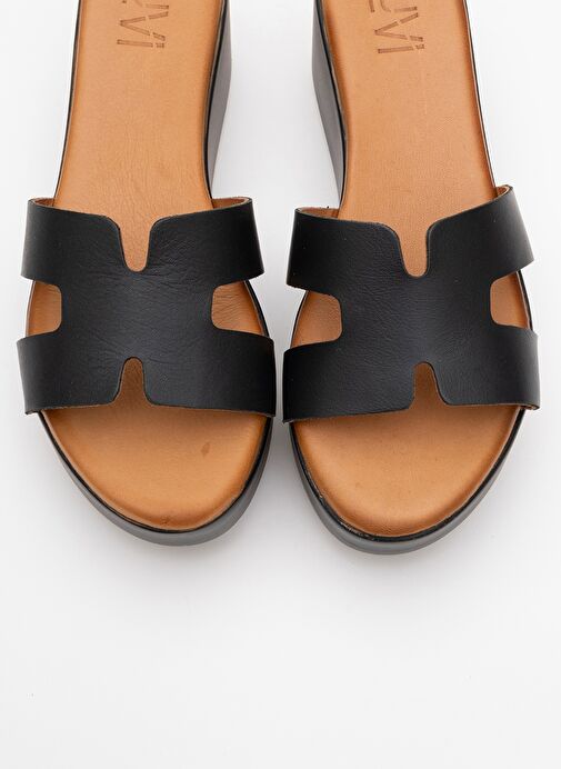 LIA Siyah Cilt Hakiki Deri Kadın Dolgu Topuklu Terlik - Görsel 3