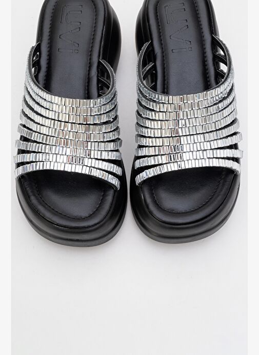 FIERRO Siyah Gümüş Taşlı Dolgu Tabanlı Kadın Terlik - Görsel 3