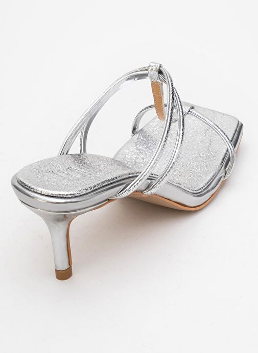 MOCHA Gümüş Desenli Kare Burunlu İnce Bantlı Kadın Topuklu Terlik - Görsel 6