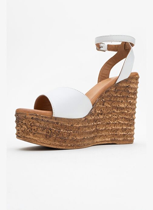 ELSIE Beyaz Cilt Hakiki Deri Kadın Dolgu Topuklu Sandalet - Görsel 5