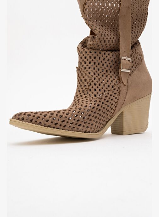 LARRY Koyu Bej Körüklü Kadın Kalın Topuklu Yazlık Çizme - Görsel 8