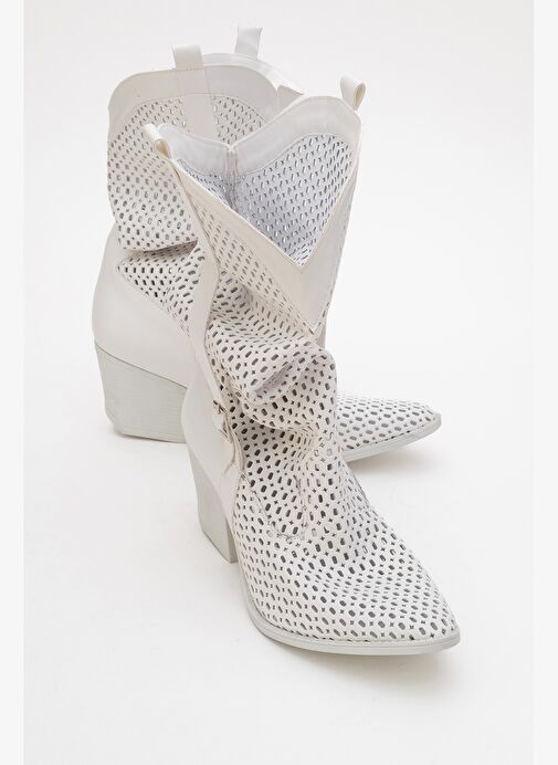 LARRY Beyaz Cilt Körüklü Kadın Kalın Topuklu Yazlık Çizme - Görsel 2
