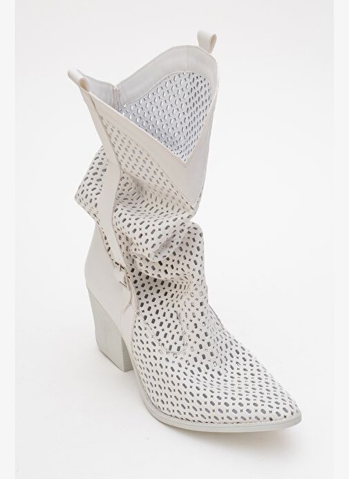LARRY Beyaz Cilt Körüklü Kadın Kalın Topuklu Yazlık Çizme - Görsel 4