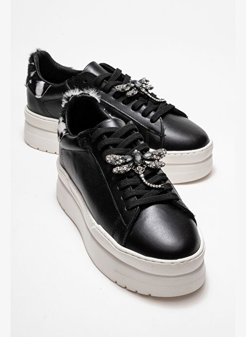 LAREN Siyah Cilt Hakiki Deri Tokalı Kadın Günlük Spor Ayakkabı - Görsel 2