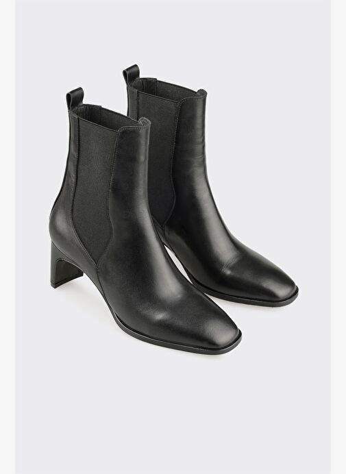 Siyah Deri Kadın Klasik Bot - Görsel 3