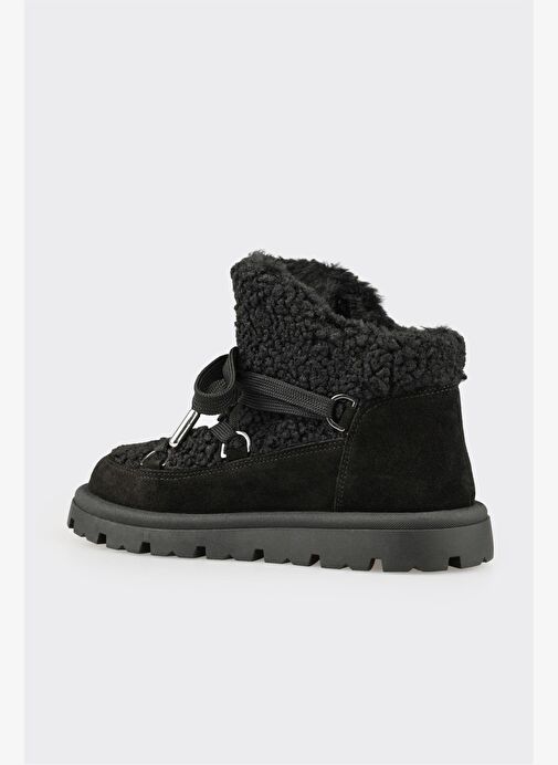 Siyah Deri Kadın Spor Bot - Görsel 4