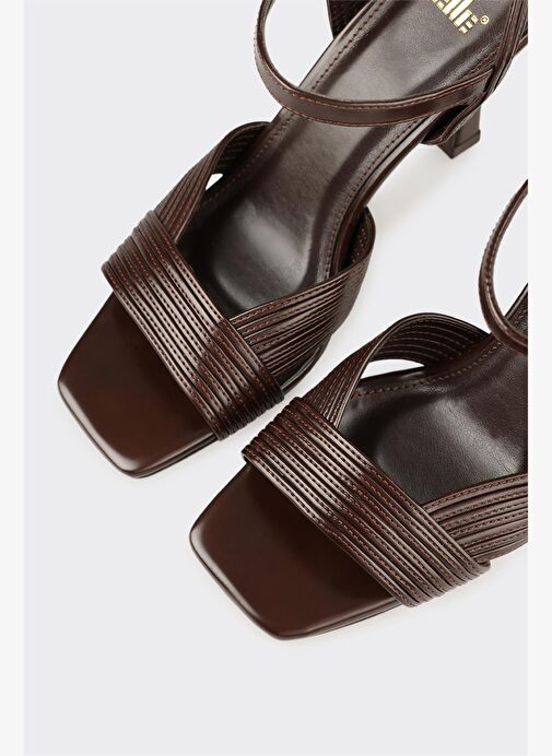 Kahve Kadın Topuklu Sandalet - Görsel 5