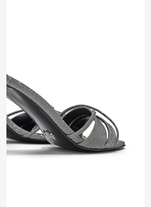 Merly Simli 8 Cm Topuklu Terlik - Görsel 4