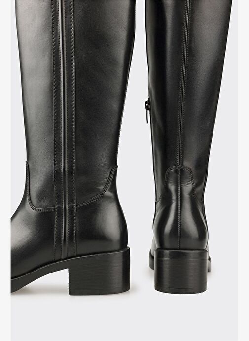 Siyah Deri Kadın Çizme - Görsel 5