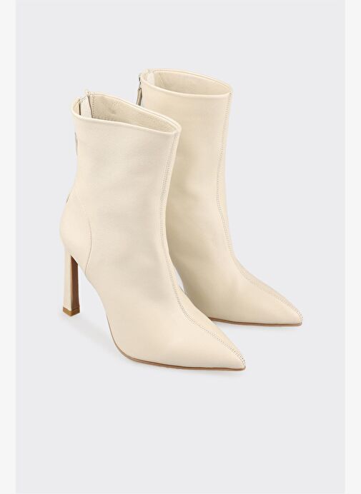 Bej Deri Kadın Klasik Bot - Görsel 3