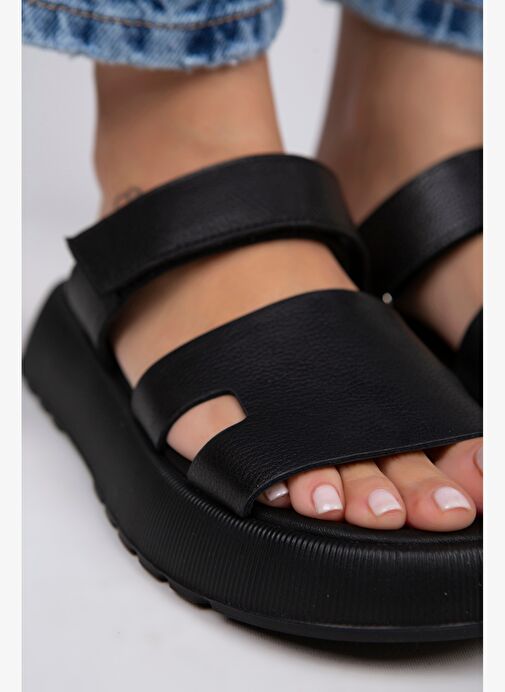 Manijero Siyah Kadın Deri Terlik MNJ.031.09 - Görsel 5