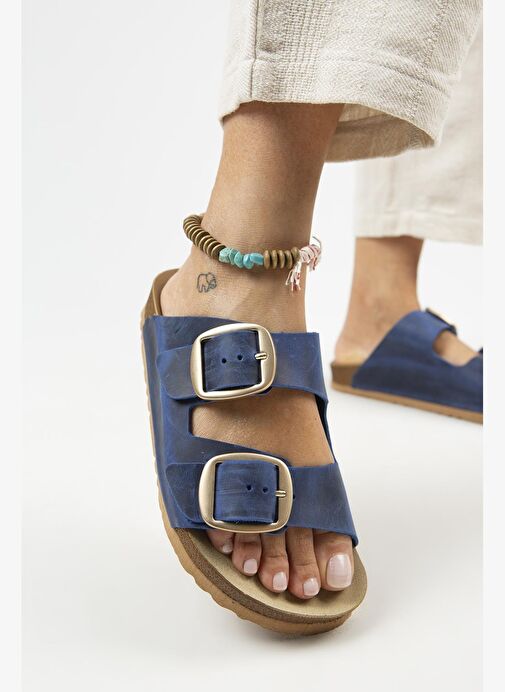 Manijero İrene Eskitme Kadın Deri Hakiki Deri Çift Tokalı Mavi Gold Terlik - Görsel 2