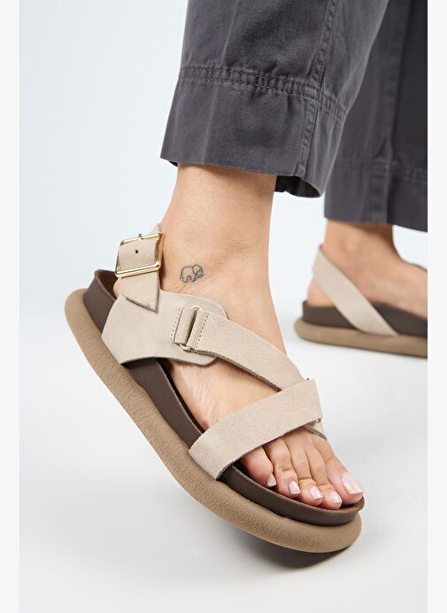 Manijero Azelya Kadın Hakiki Deri Tokalı Atkılı Bej Sandalet - Görsel 6