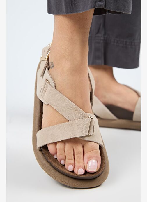 Manijero Azelya Kadın Hakiki Deri Tokalı Atkılı Bej Sandalet - Görsel 7