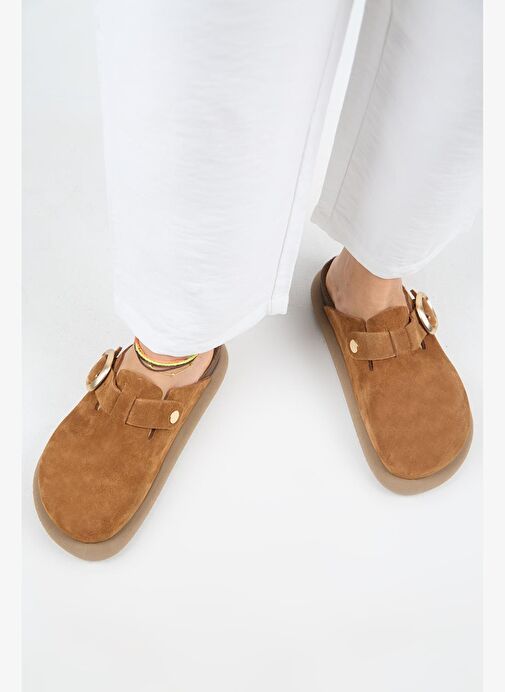 Manijero (Asymetry) Kadın Hakiki Deri Kemerli Tokalı Sabo Taba Terlik - Görsel 8