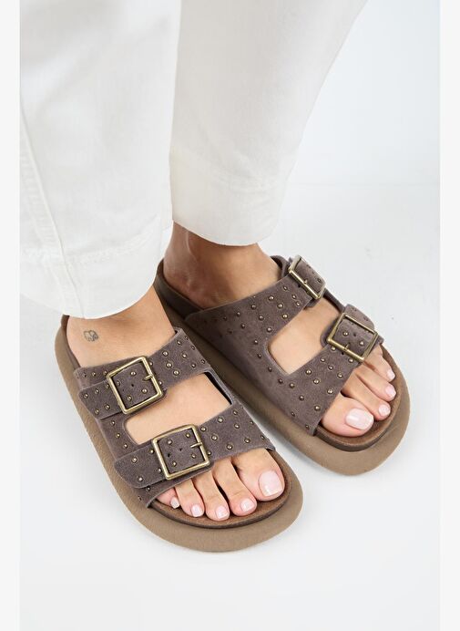 Manijero (Sude) Kadın Hakiki Deri Çift Tokalı Troklu Açık Kahve Terlik - Görsel 4