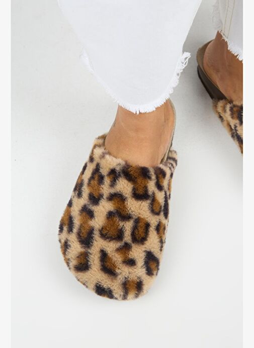 Manijero Leda Kadın Peluş Düz Taba Leopar Terlik - Görsel 9