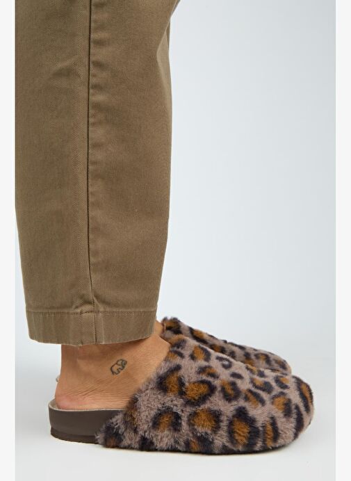 Manijero Leda Kadın Peluş Düz Vizon Leopar Terlik - Görsel 2