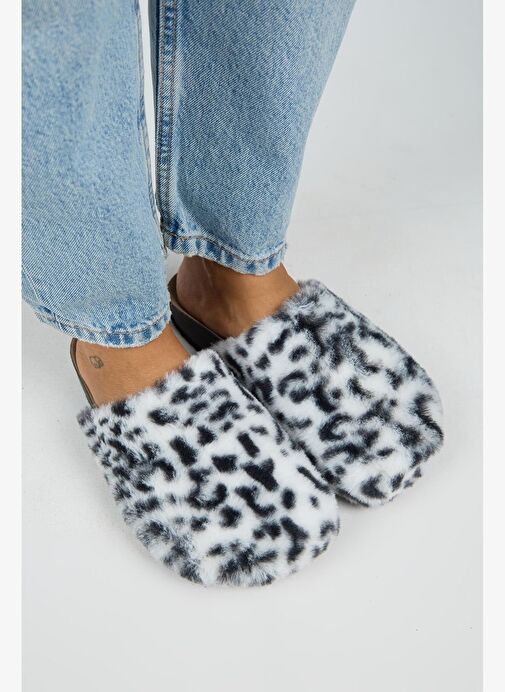 Manijero Leda Kadın Peluş Düz Beyaz Leopar Terlik - Görsel 3