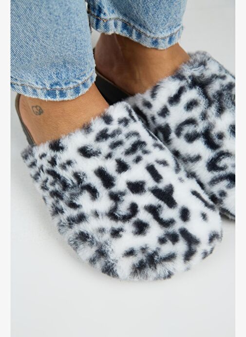 Manijero Leda Kadın Peluş Düz Beyaz Leopar Terlik - Görsel 4
