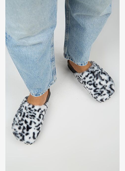 Manijero Leda Kadın Peluş Düz Beyaz Leopar Terlik - Görsel 8
