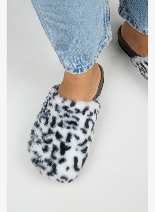 Manijero Leda Kadın Peluş Düz Beyaz Leopar Terlik - Görsel 9