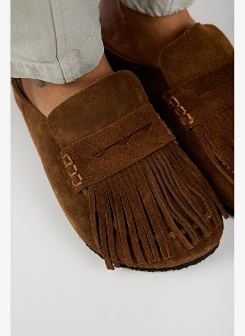 Manijero Madora Kadın Hakiki Deri Püsküllü Sabo Taba Terlik - Görsel 4