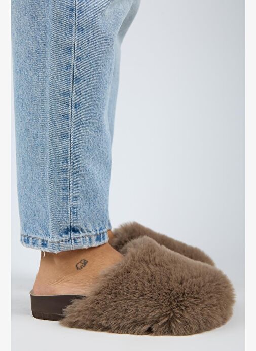 Manijero Gaye Kadın Peluş Düz Koyu Vizon Terlik - Görsel 2