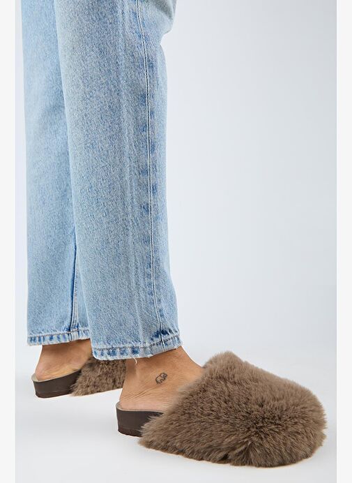 Manijero Gaye Kadın Peluş Düz Koyu Vizon Terlik - Görsel 7