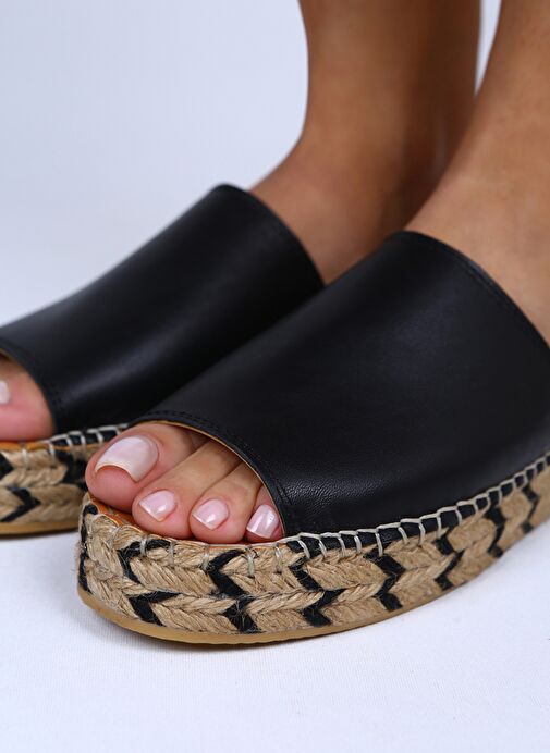 Manijero Galena Hakiki Deri Önü Açık Tek Bant Siyah Terlik - Görsel 3