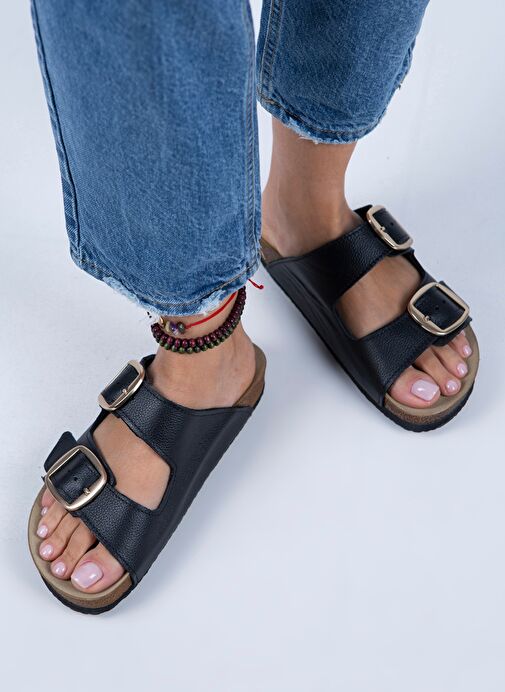 Manijero Siyah-Gold Kadın Deri Terlik MNJ.010.26 - Görsel 2