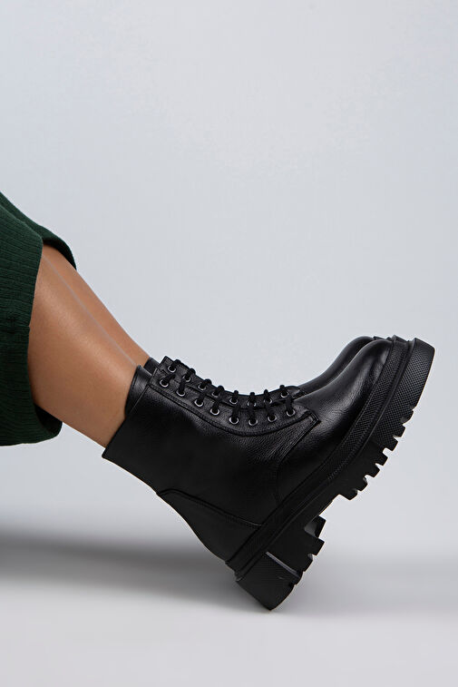 Manijero Becca Kadın Hakiki Deri Bağcıklı Fermuarlı Siyah Bot - Görsel 9