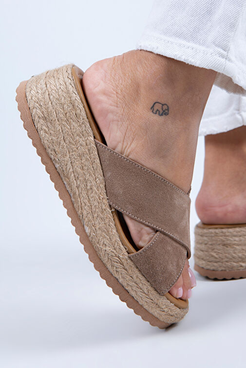 Manijero Tegan Kadın Hakiki Deri Çift Bant Çapraz Terlik Vizon Süet Terlik - Görsel 7